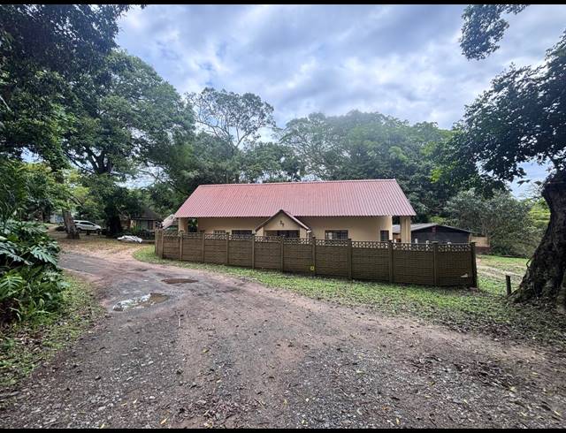3 BEDROOM TOWNHOUSE FOR SALE IN UMTENTWENI
